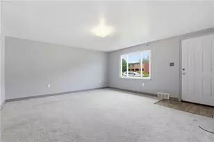 2911 Valley St, Liberty Boro, PA 15133 - Photo 14