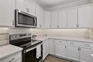 151 Village Ln, Finleyville, PA 15332 - Photo 6