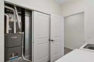 151 Village Ln, Finleyville, PA 15332 - Photo 26