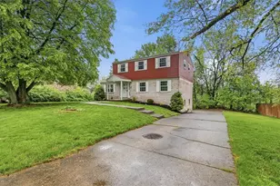 14255 Wayne Dr, Irwin, PA 15642 - Photo 2