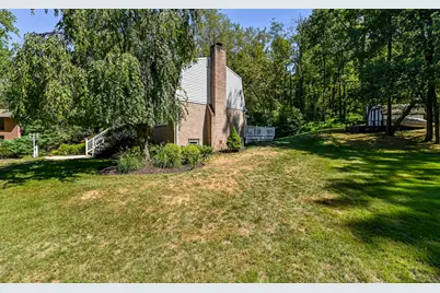5160 S Carterton Drive, Hampton, PA 15044 - Photo 44