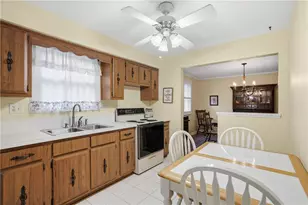 401 Clair Dr, Pittsburgh, PA 15241 - Photo 12
