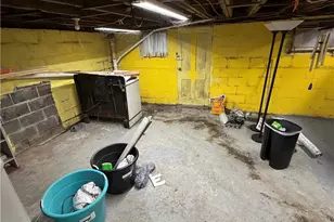 907 Woodlawn Ave, Brownsville, PA 15417 - Photo 18