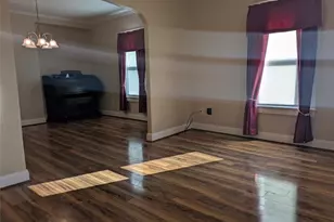 727 N 1st St, Jeannette, PA 15644 - Photo 16