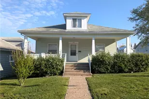 727 N 1st St, Jeannette, PA 15644 - Photo 1