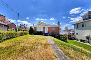 12 Barclay St, Greensburg, PA 15601 - Photo 2