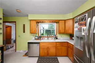 430 Flower Ave, Grove City Boro, PA 16127 - Photo 10