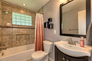 56 Meadowbrook Ave, Greensburg, PA 15601 - Photo 14