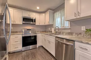 56 Meadowbrook Ave, Greensburg, PA 15601 - Photo 4