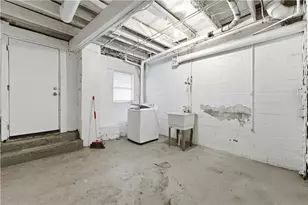 97 N Sprague Ave, Pittsburgh, PA 15202 - Photo 24