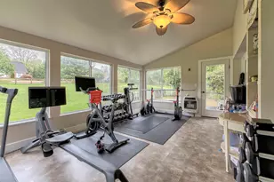 233 St Ives Dr, Hempfield Township, PA 15601 - Photo 20