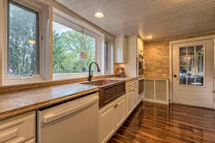 233 St Ives Dr, Hempfield Township, PA 15601 - Photo 8