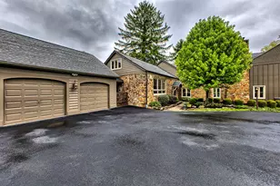 233 St Ives Dr, Hempfield Township, PA 15601 - Photo 2