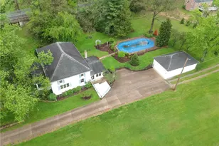 796 Bebout Rd, Peters Township, PA 15367 - Photo 2