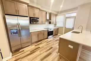 6338 Aurelia St, Pittsburgh, PA 15206 - Photo 2