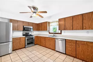 709 Vernon Dr, Rostraver, PA 15012 - Photo 8