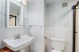 5545 Forbes Ave, Pittsburgh, PA 15217 - Photo 10