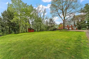 147 Woodshire Dr, Pittsburgh, PA 15215 - Photo 6