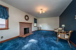 332 McClellan Dr, Pittsburgh, PA 15236 - Photo 6