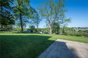 332 McClellan Dr, Pittsburgh, PA 15236 - Photo 30
