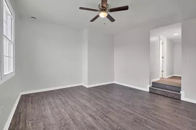 1030 Haslage Avenue, Spring Hill, PA 15212 - Photo 6