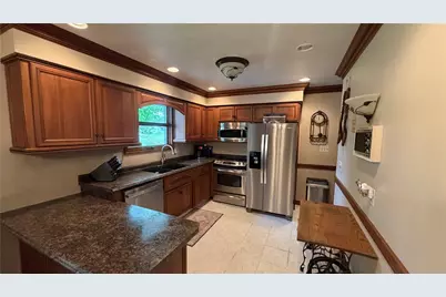 195 Donald Rd, Hermitage, PA 16148 - Photo 8