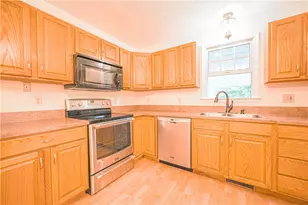 135 Shannon Dr, Neshannock Township, PA 16105 - Photo 14