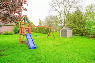 135 Shannon Dr, Neshannock Township, PA 16105 - Photo 6