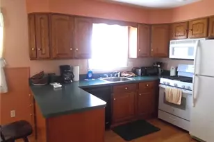 1121 Spruce St, Harmony Township, PA 15003 - Photo 6