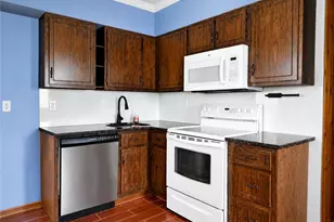 416 10th Ave, New Brighton, PA 15066 - Photo 8