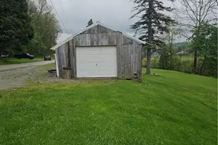 691 Old State Rte 66, Hempfield Township, PA 15601 - Photo 2