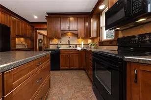 518 Stewart Ave, Grove City Boro, PA 16127 - Photo 10