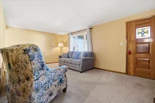 1267 Edgewood Dr, West Homestead, PA 15120 - Photo 4