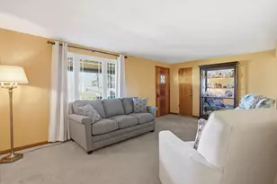 1267 Edgewood Dr, West Homestead, PA 15120 - Photo 6