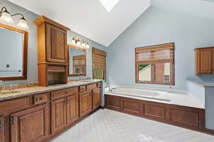 2493 Elkridge Dr Dr, Pittsburgh, PA 15090 - Photo 28