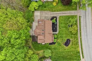 2493 Elkridge Dr Dr, Pittsburgh, PA 15090 - Photo 46