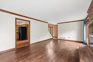 2493 Elkridge Dr Dr, Pittsburgh, PA 15090 - Photo 8
