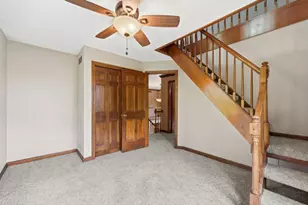 2493 Elkridge Dr Dr, Pittsburgh, PA 15090 - Photo 36