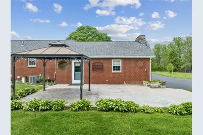 115 Lapeer Dr, South Beaver Township, PA 15010 - Photo 22