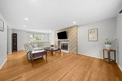 1309 Firwood Dr, Pittsburgh, PA 15243 - Photo 6