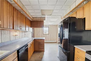 117 W Broad St, South Bethlehem Boro, PA 16242 - Photo 10