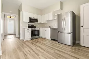 1607 Ligonier St, Latrobe, PA 15650 - Photo 2