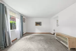 1133 Sperling Dr, Pittsburgh, PA 15221 - Photo 4