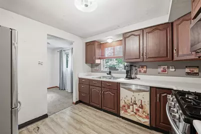 1133 Sperling Dr, Pittsburgh, PA 15221 - Photo 10