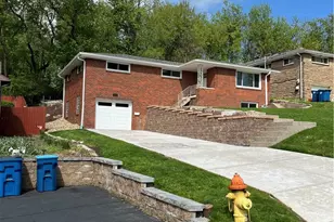 526 Foltz Dr, Pittsburgh, PA 15147 - Photo 2