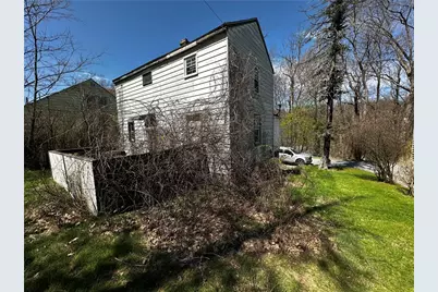 471 Edward Street, Westmont Hilltop School District, PA 15905 - Photo 2