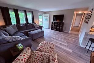 107 W Hillcrest Rd, Nottingham, PA 15330 - Photo 8