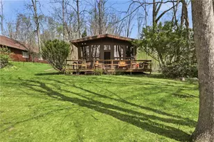153 Breastview Dr, Stoneycreek Township, PA 15541 - Photo 4