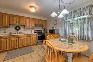 65 W Glennis Dr, Hempfield Township, PA 15601 - Photo 8