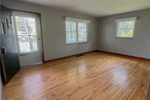 285 Thompsonville Rd, Peters Township, PA 15317 - Photo 2